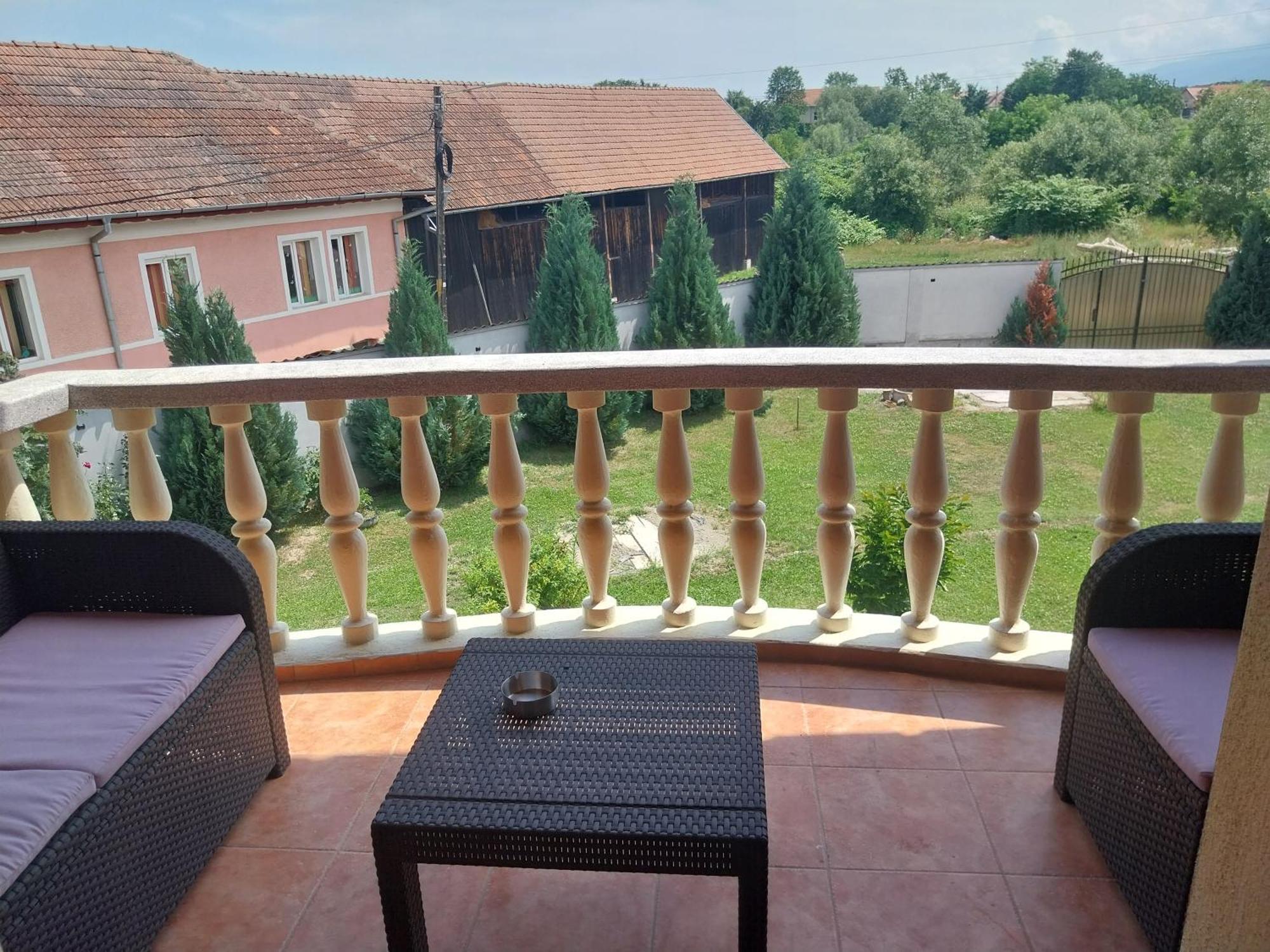 Serena House Cîrţişoara Εξωτερικό φωτογραφία
